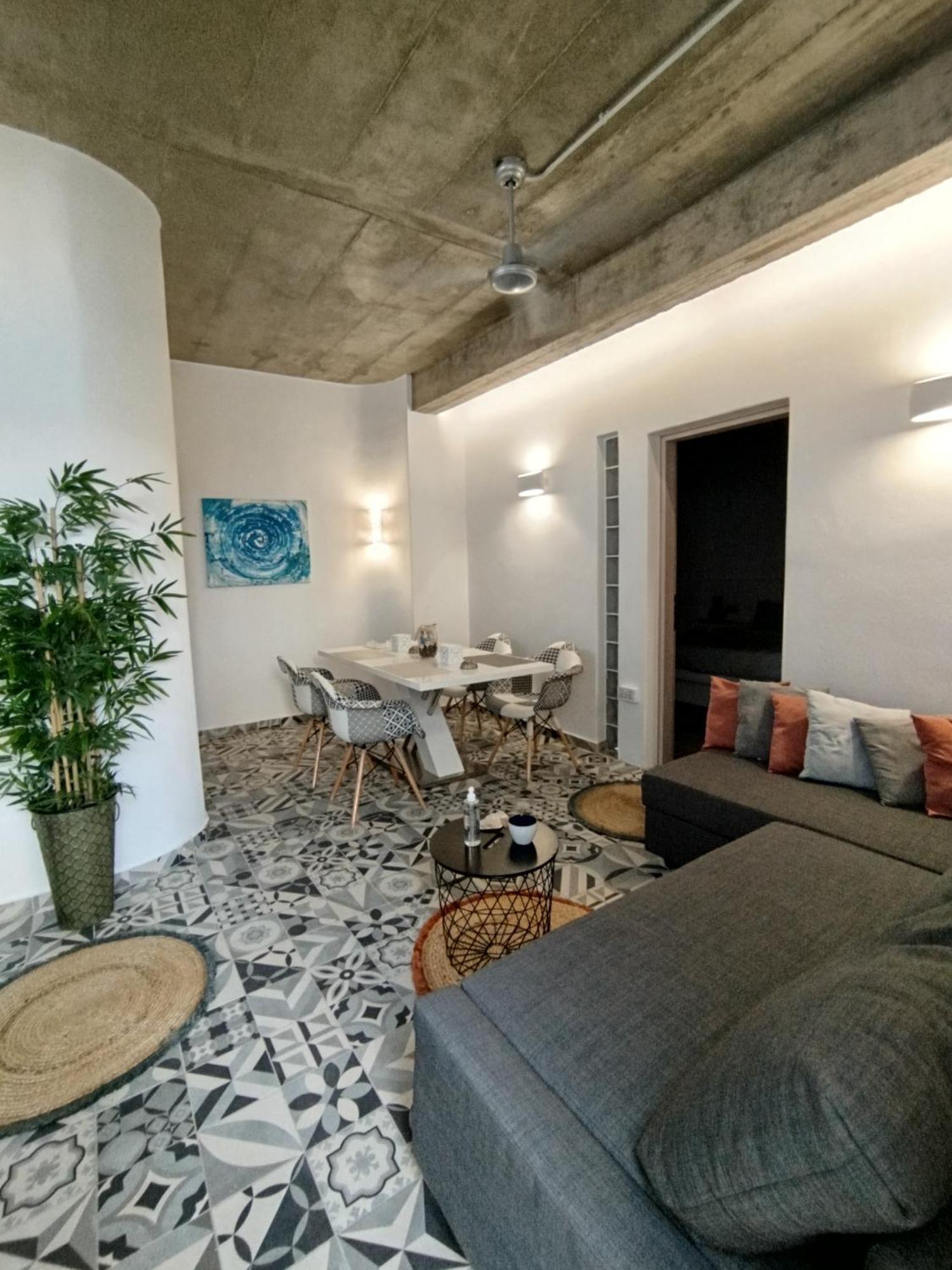 Ab Green Living Santorini Emporio  Exteriér fotografie